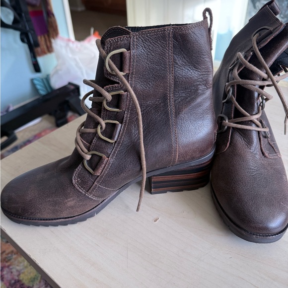 Sorel lace up brown leather boots size 11 - Picture 2 of 5